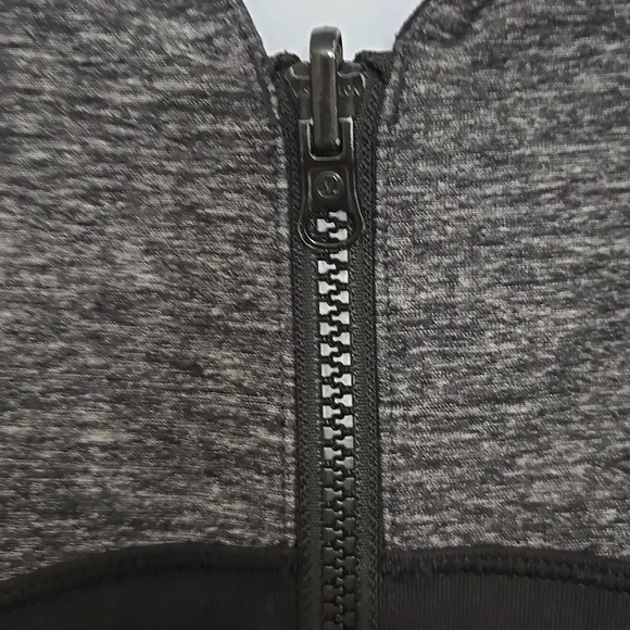 Lululemon Reversible Find Your Bliss Jacket - Picture 3 of 6